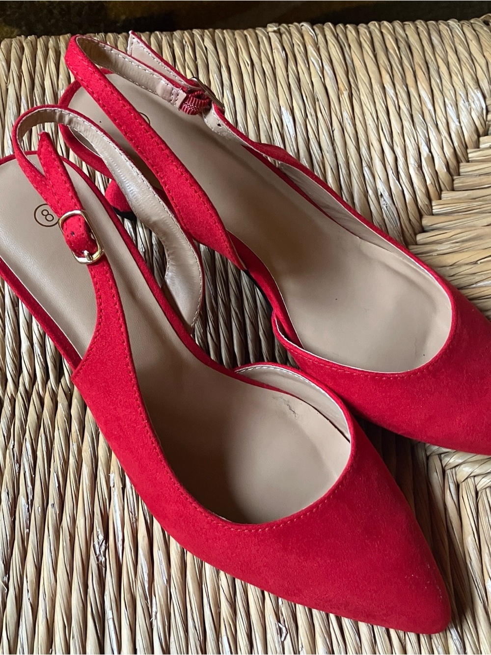 Red Pointed-Toe Slingback Heels - Picture 2 of 7